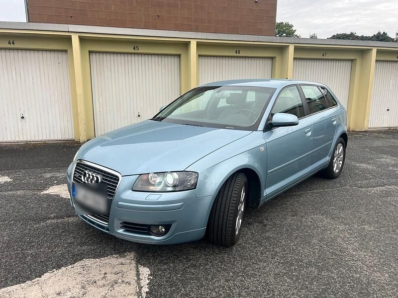 Blau Gebraucht 2006 Audi A3 Sportback Premium Kombi | 2.800 € (Superpreis) - Bild 1/4