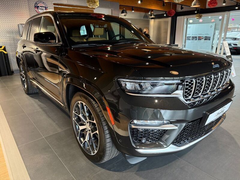 Gebraucht Jeep Grand Cherokee Summit 381 PS (280 kW) 2023 Grün SUV