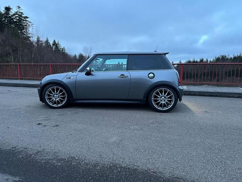Usata Mini Cooper S 231 CV (169 kW) 2004 Grigio Utilitaria