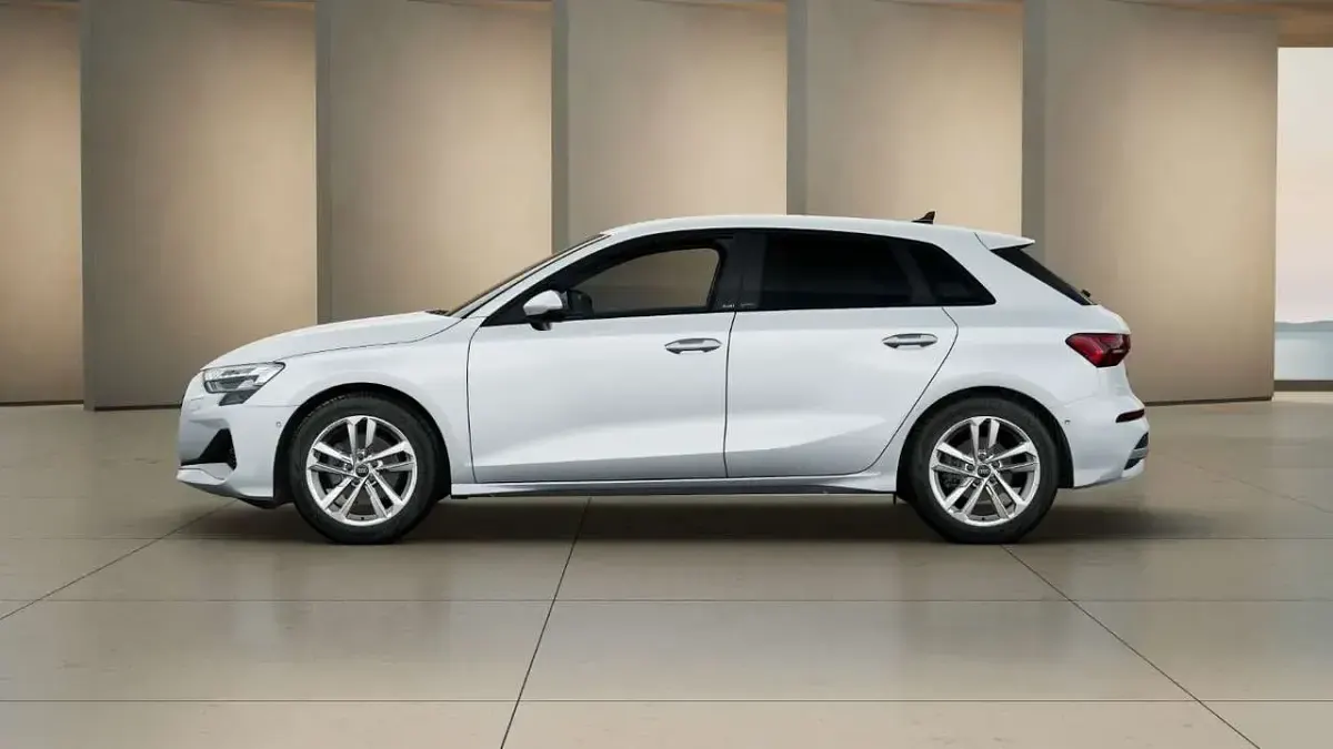 Używany Audi A3 Advanced 150 KM (110 kW) 2025 Biały Sedan/Limuzyna