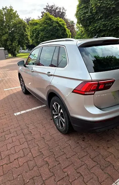 Gebraucht VW Tiguan United 150 PS (110 kW) 2020 Silber SUV