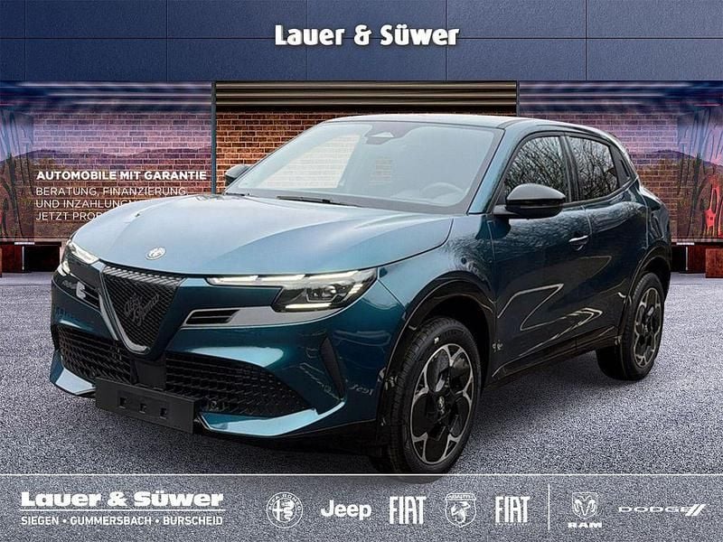 Blau Neu 2025 Alfa Romeo Junior Ti SUV | 33.750 € (Fairer Preis) - Bild 1/4