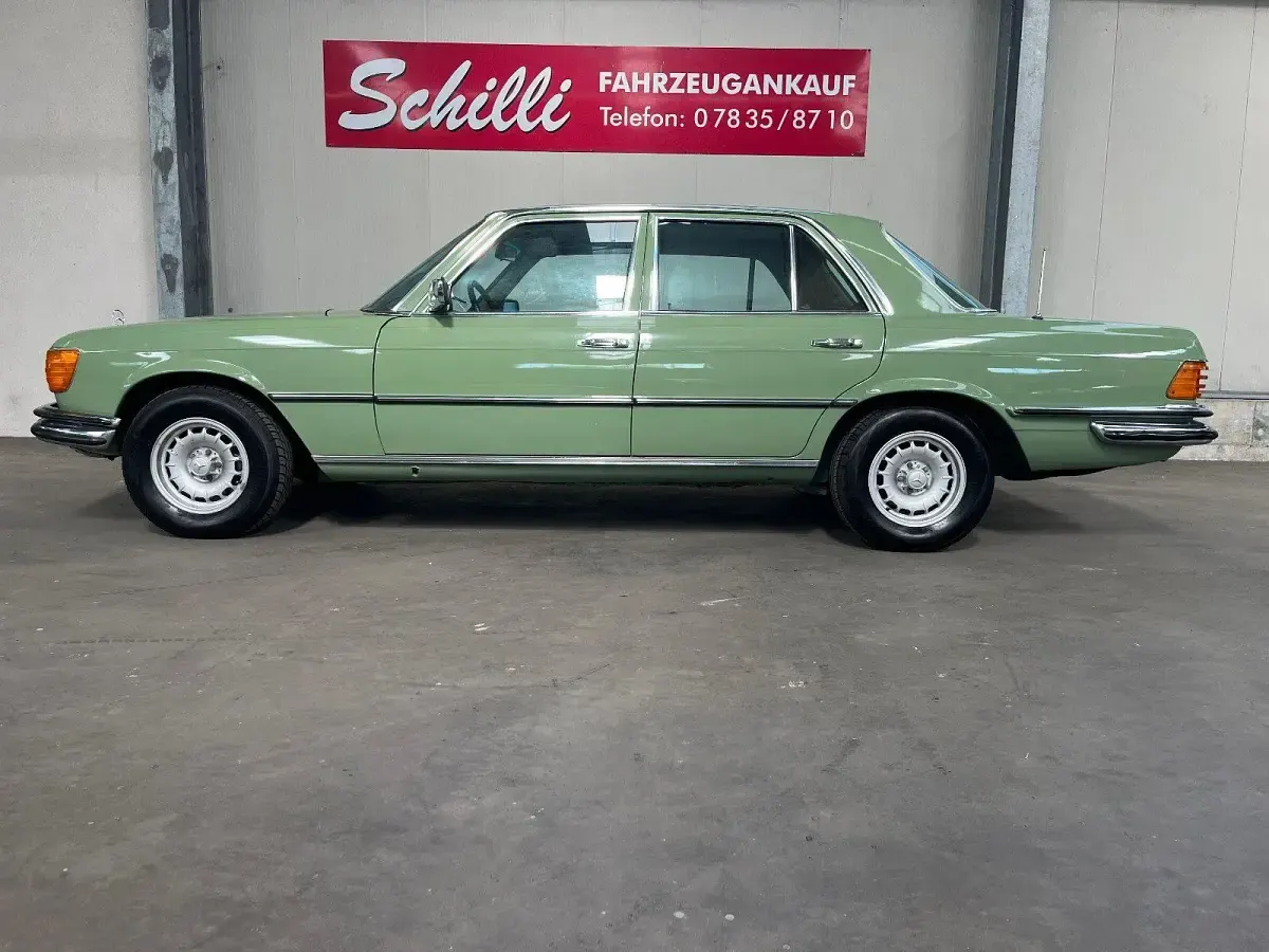 Gebraucht Mercedes S280 160 PS (117 kW) 1973 Grün Limousine