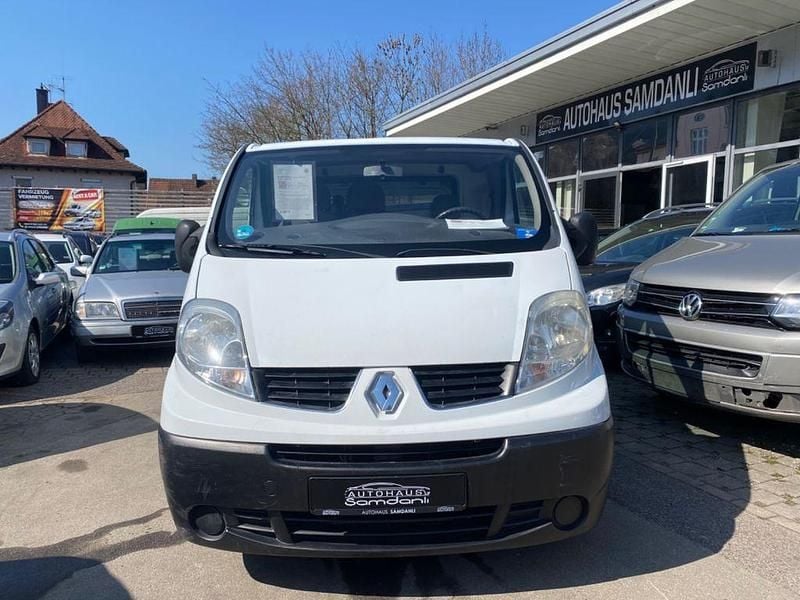 Gebraucht Renault Trafic 90 PS (66 kW) 2010 Weiß Van / Kleinbus