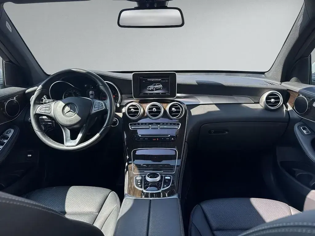 Gebraucht Mercedes GLC250 Exclusive 211 PS (155 kW) 2018 Silber/grau (metallic) SUV