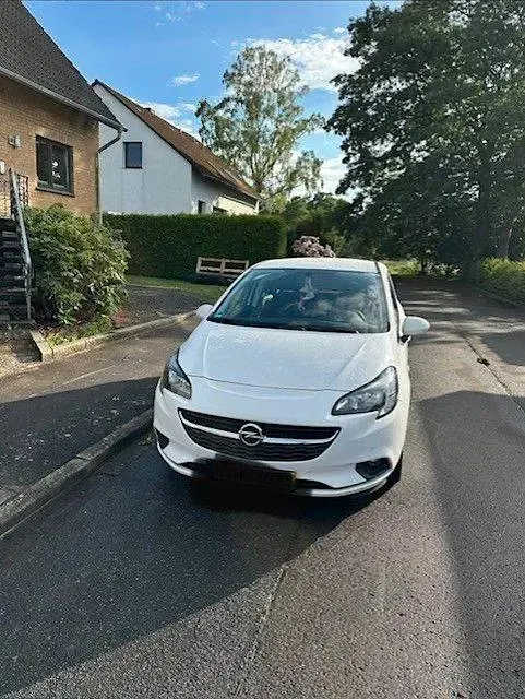 Gebraucht Opel Corsa 90 PS (66 kW) 2017 Weiß Kleinwagen