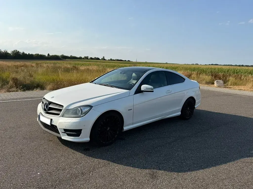 Gebraucht Mercedes C350 AMG Edition 1 306 PS (225 kW) 2011 Weiß Coupé