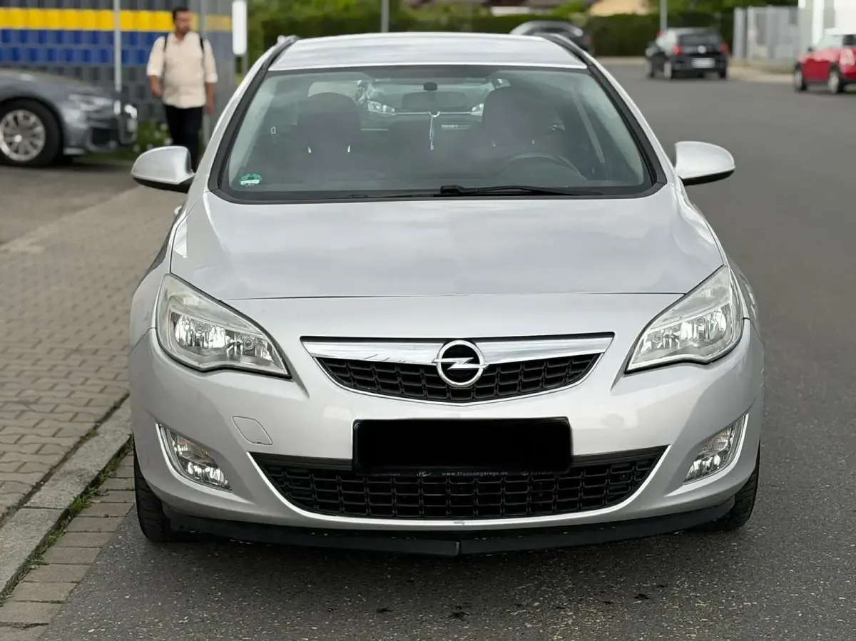 Gebraucht Opel Astra 2012 Silber Kombi