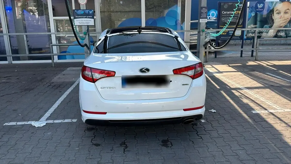 Gebraucht Kia Optima 136 PS (100 kW) 2012 Weiß Limousine