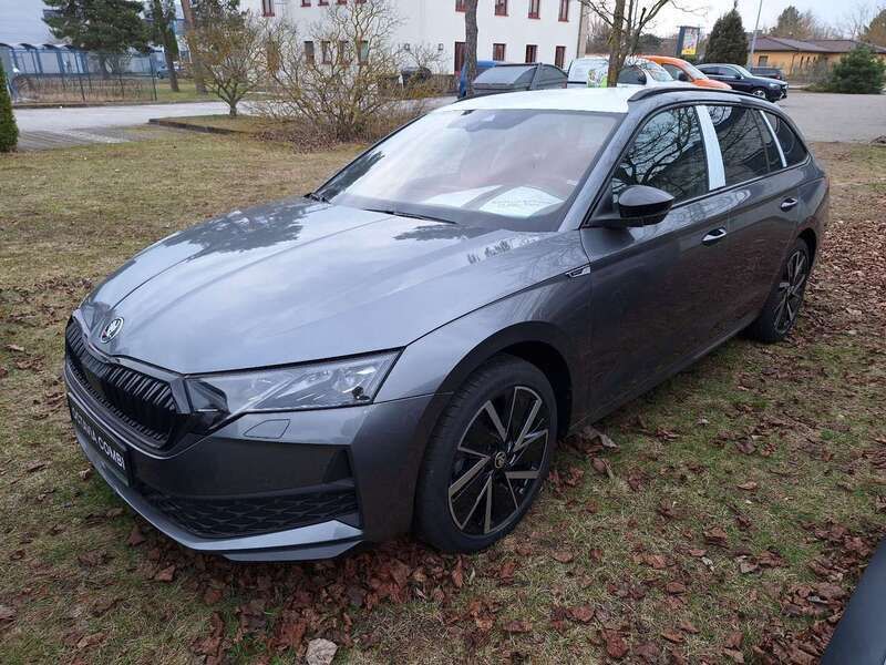 Grau Gebraucht 2025 Skoda Octavia SportLine Kombi | 40.990 € - Bild 1/4