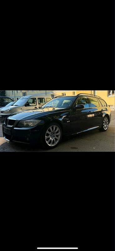 Schwarz Gebraucht 2007 BMW 318 Kombi | 2.400 € (Guter Preis) - Bild 1/4