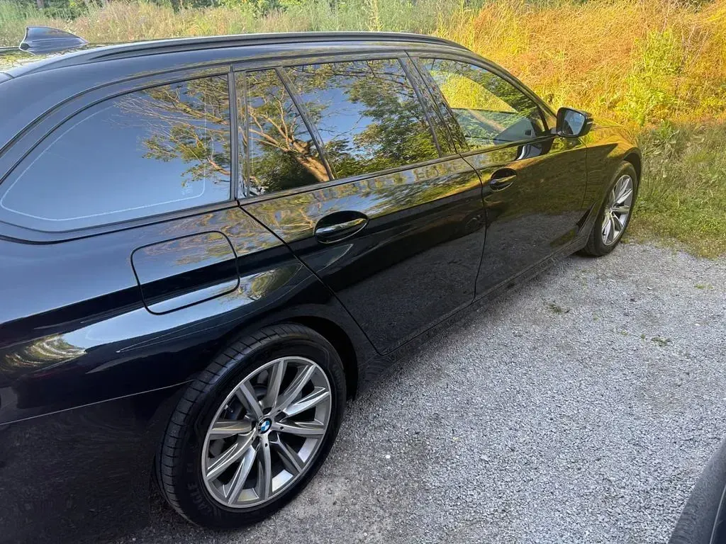 Gebraucht BMW 520 190 PS (139 kW) 2018 Schwarz Kombi