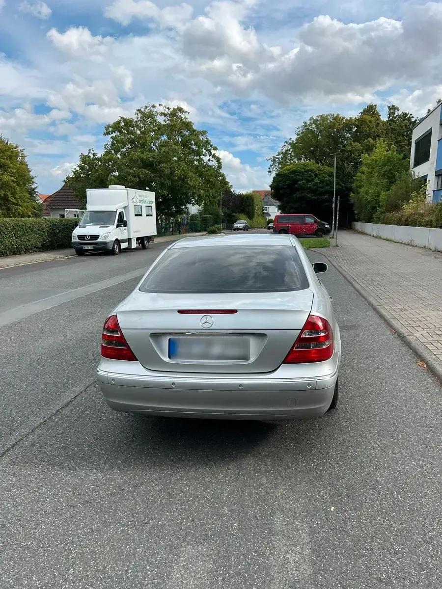 Gebraucht Mercedes E270 170 PS (125 kW) 2003 Limousine