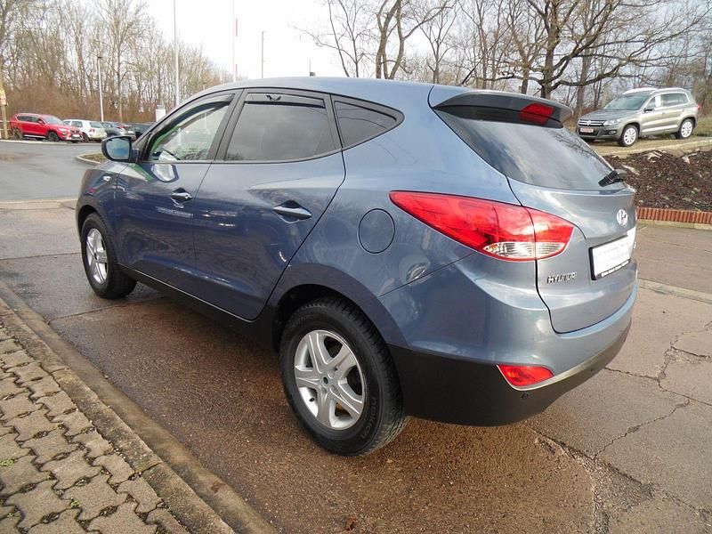 Gebraucht Hyundai ix35 Edition 116 PS (85 kW) 2013 Blueberry / met (metallic) SUV