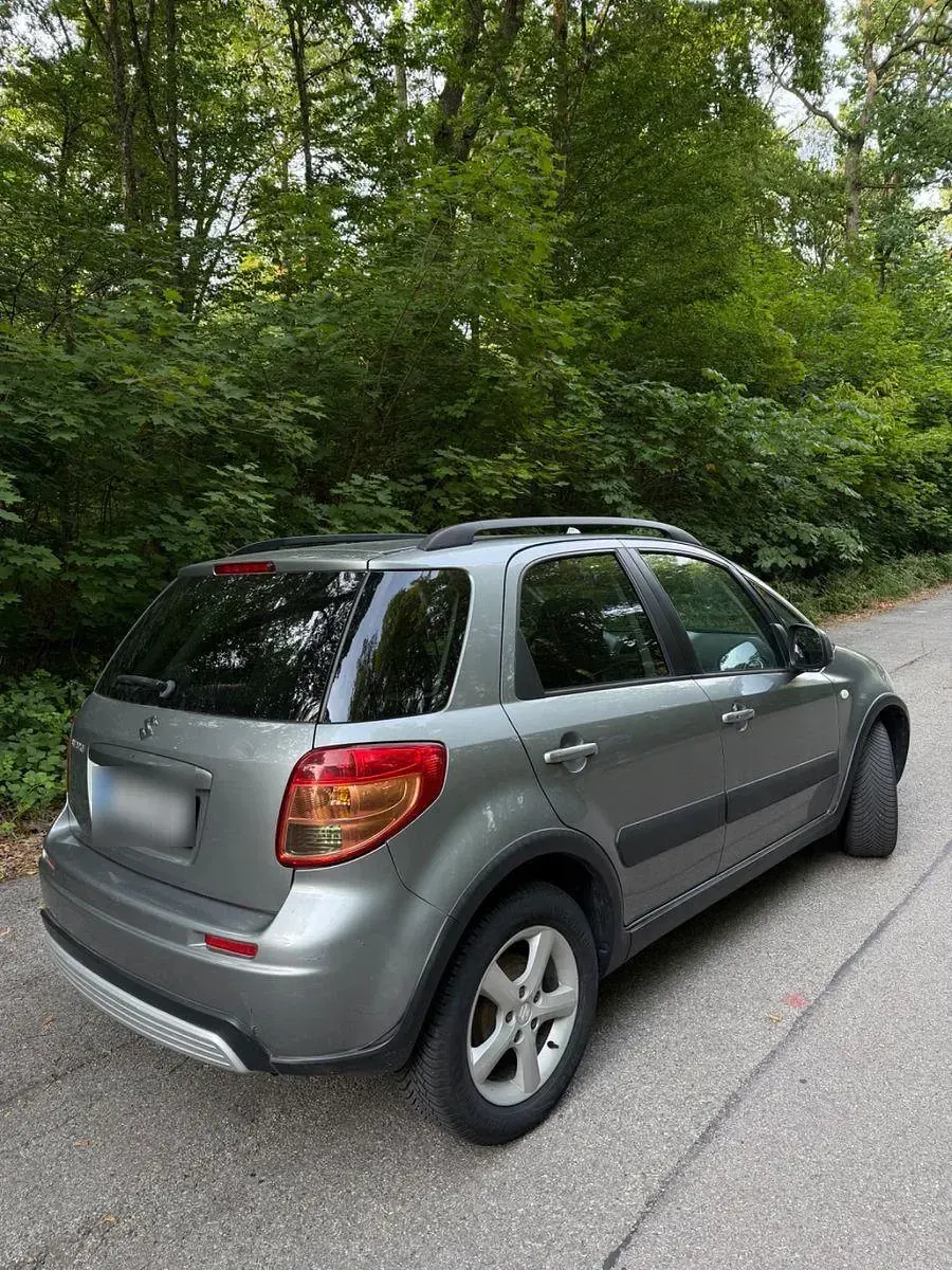 Gebraucht Suzuki SX4 Comfort 107 PS (78 kW) 2006 Grau SUV