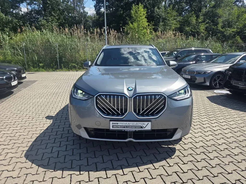 Gebraucht BMW X3 Sport Line 197 PS (144 kW) 2025 Grau SUV