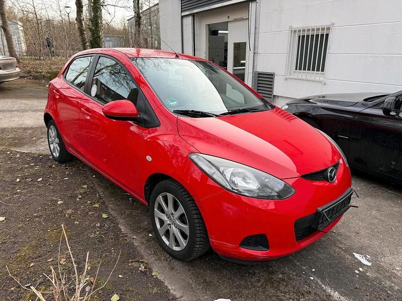 Gebraucht Mazda 2 86 PS (63 kW) 2008 Rot Kleinwagen