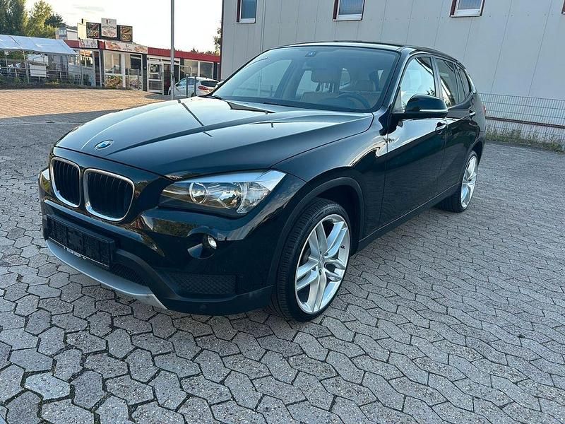 Schwarz Gebraucht 2013 BMW X1 SUV | 8.990 € (Fairer Preis) - Bild 1/4