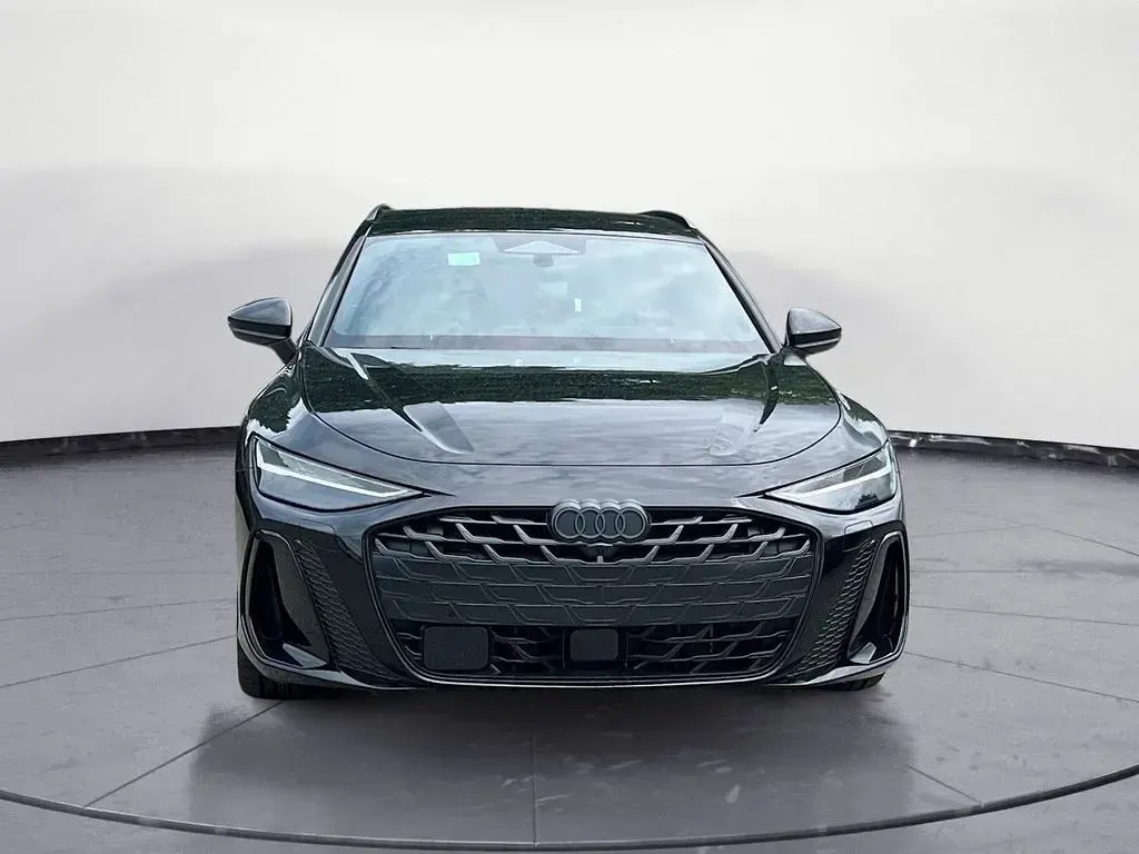 Neu Audi A6 Comfort 286 PS (210 kW) 2025 Schwarz Kombi