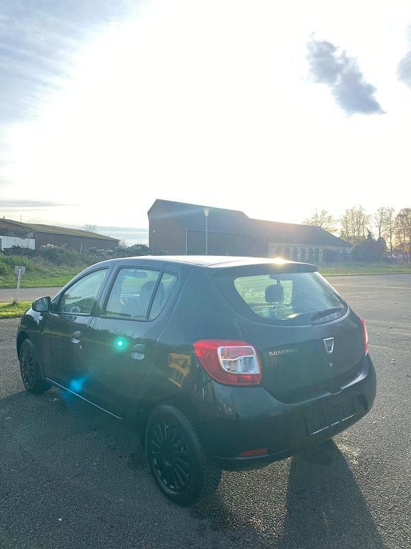 Gebraucht Dacia Sandero Ambiance 75 PS (55 kW) 2013 Schwarz Kleinwagen