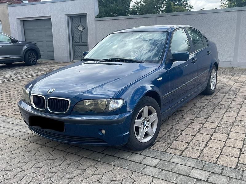 Blau Gebraucht 2002 BMW 316 Limousine | 1.000 € (Superpreis) - Bild 1/4