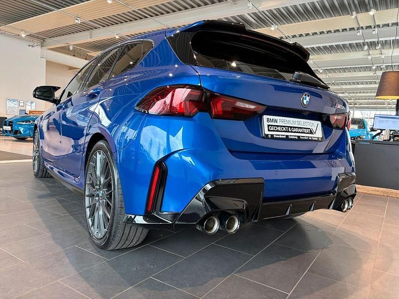 Gebraucht BMW M135 Performance 300 PS (220 kW) 2025 Blau Kleinwagen