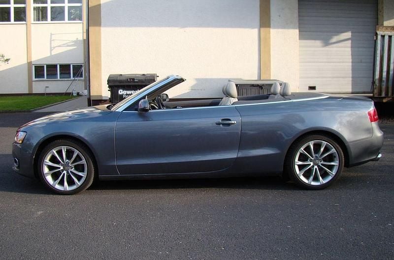 Gebraucht Audi A5 Cabriolet Sport 211 PS (155 kW) 2012 Grau Cabrio
