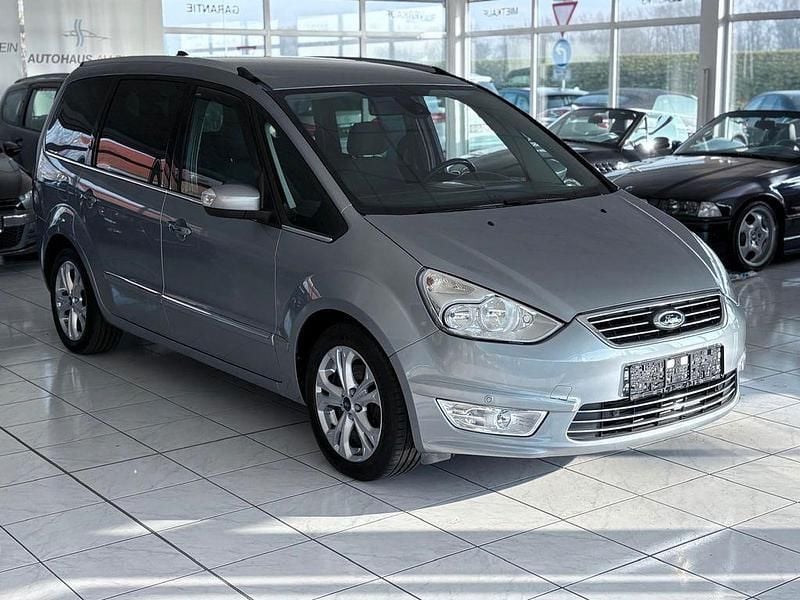 Grau Gebraucht 2012 Ford Galaxy Titanium Van / Kleinbus | 9.990 € (Etwas zu teuer) - Bild 1/4