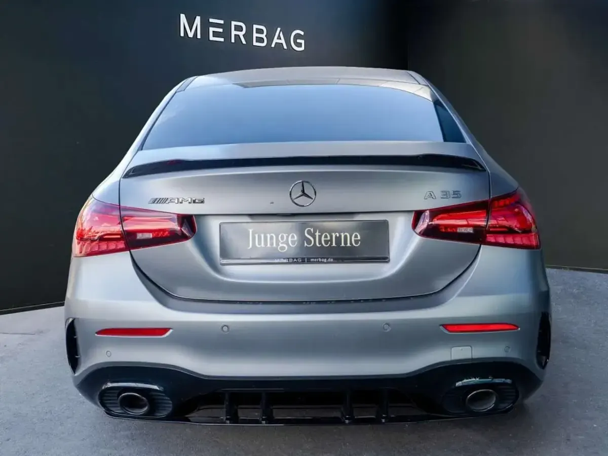 Gebraucht Mercedes A35 AMG AMG 306 PS (225 kW) 2025 Manufaktur mountaingrau magno Limousine