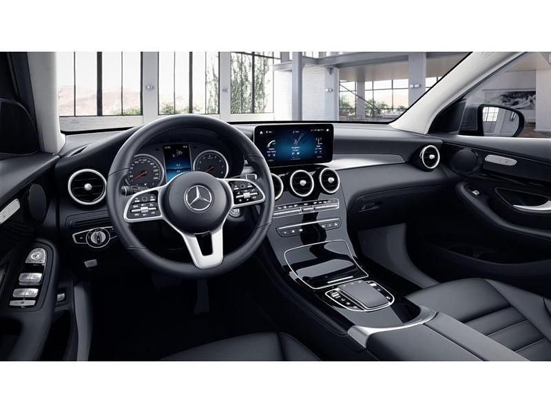 Gebraucht Mercedes GLC200 197 PS (144 kW) 2019 Metalliclack selenitgrau SUV
