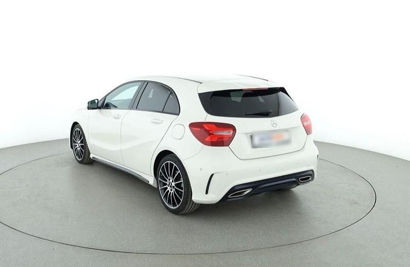 Gebraucht Mercedes A180 122 PS (89 kW) 2017 Weiß Kleinwagen