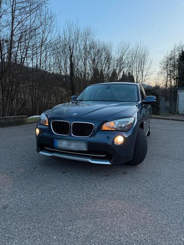 Gebraucht BMW X1 150 PS (110 kW) 2011 Blau SUV