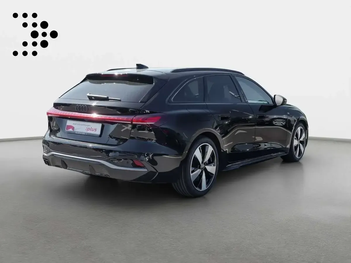 Gebraucht Audi A5 Ambiente 204 PS (150 kW) 2025 Mythosschwarz metallic Kombi