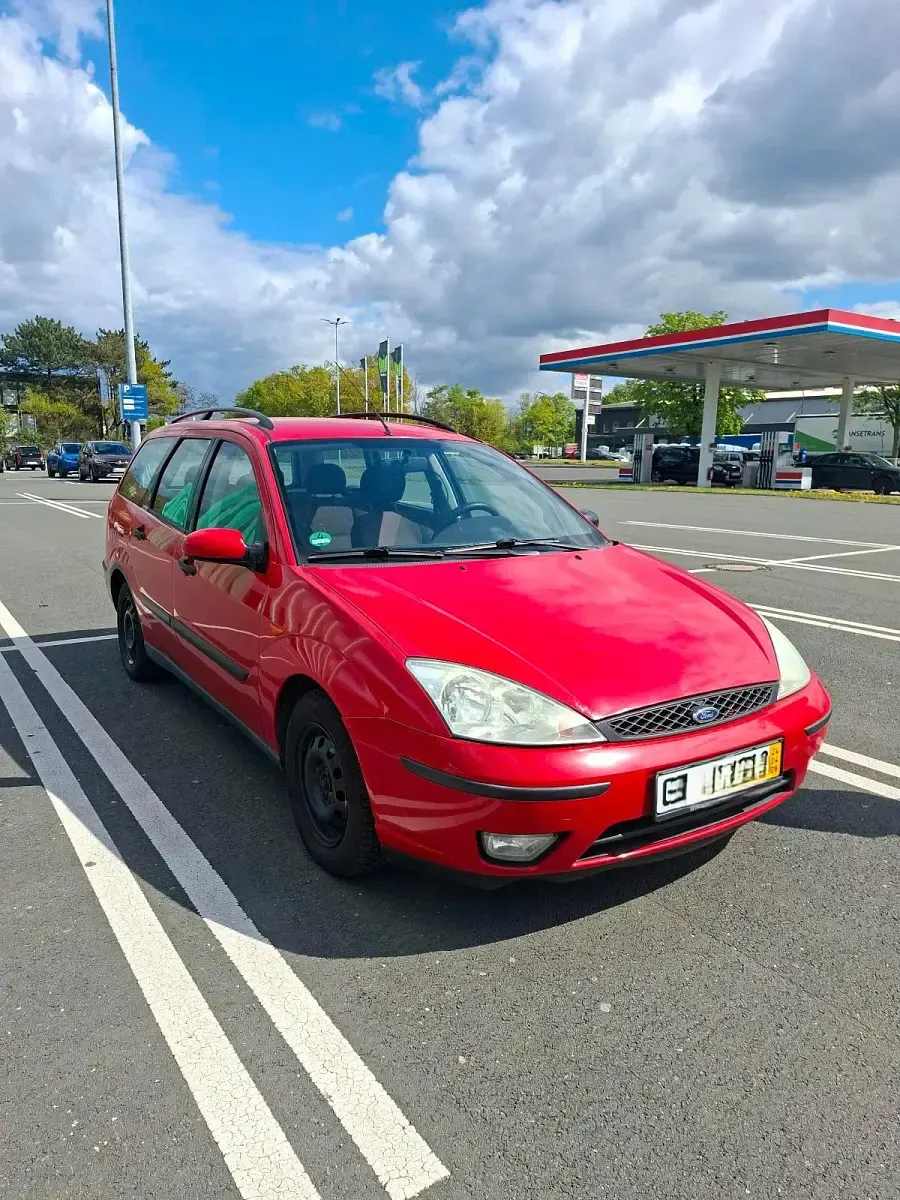 Usata Ford Focus 115 CV (84 kW) 2002 Rosso Station wagon