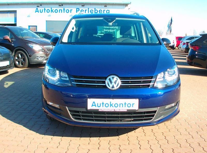 Gebraucht VW Sharan IQ Drive 150 PS (110 kW) 2019 Blau Van / Kleinbus