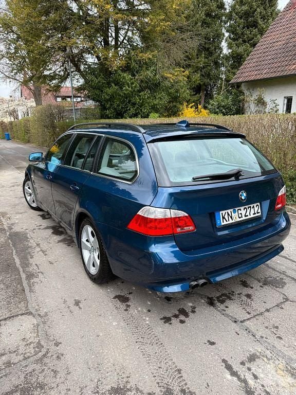 Second-hand BMW 525 218 CP (160 kW) 2007 Albastru Break