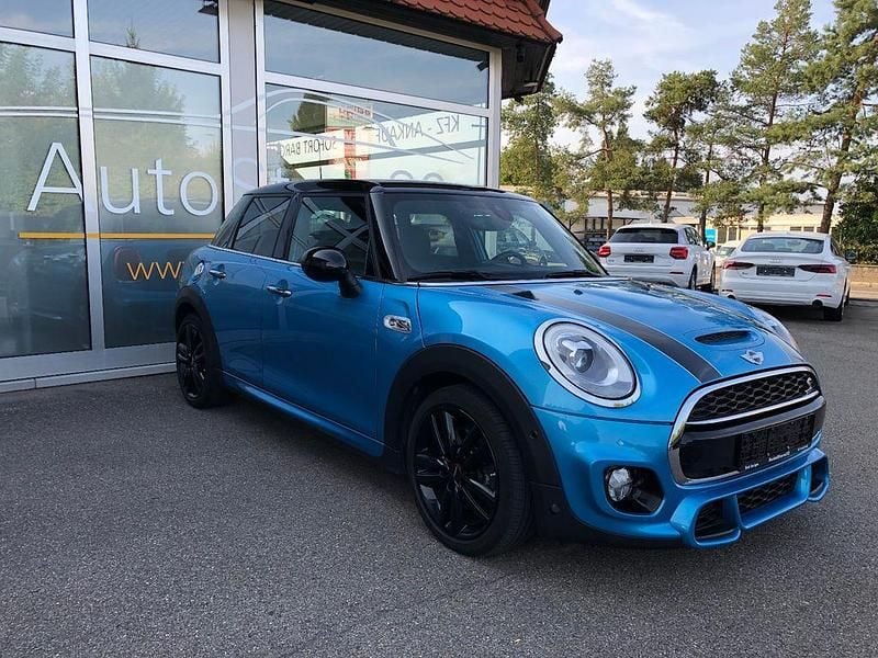 Blau Gebraucht 2017 Mini Cooper SD Kleinwagen | 18.990 € (Fairer Preis) - Bild 1/4