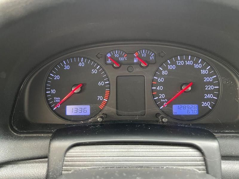 Gebraucht VW Passat Comfortline 101 PS (74 kW) 1998 Silber Limousine