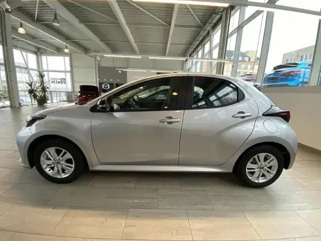 Neu Mazda 2 Center-Line 116 PS (85 kW) 2026 Silber Kleinwagen