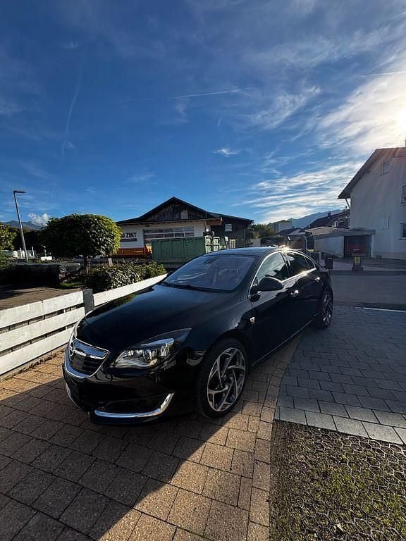 Schwarz Gebraucht 2017 Opel Insignia Limousine | 8.750 € (Superpreis) - Bild 1/4