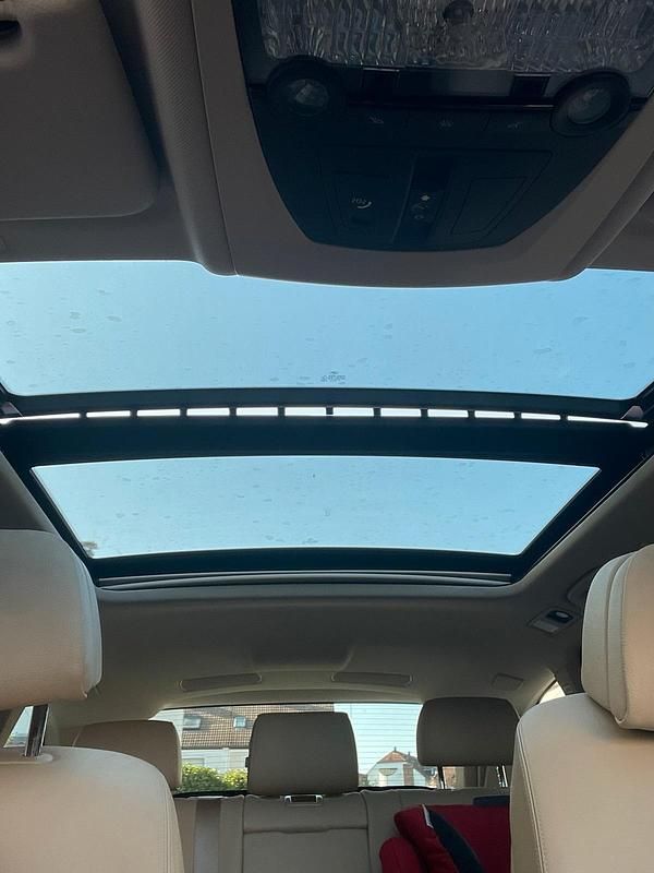 Gebraucht BMW 525 218 PS (160 kW) 2012 Schwarz Kombi