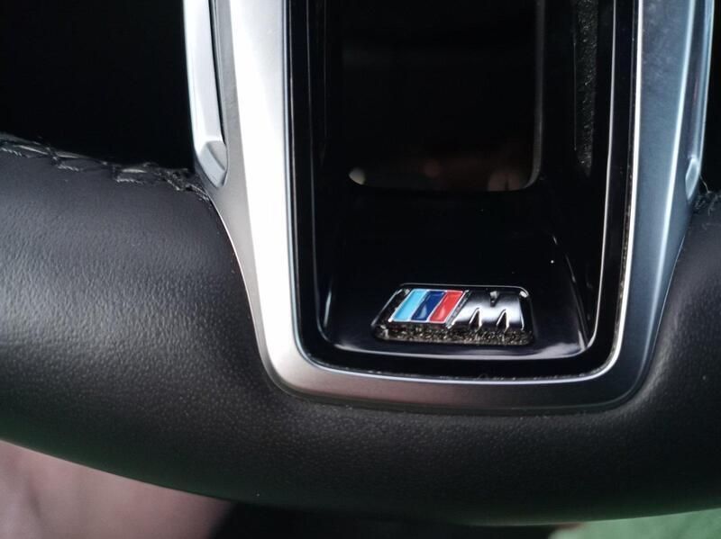 Weiß Gebraucht 2022 BMW iX1 Comfort Edition SUV | 39.900 € (Guter Preis) - Bild 1/4