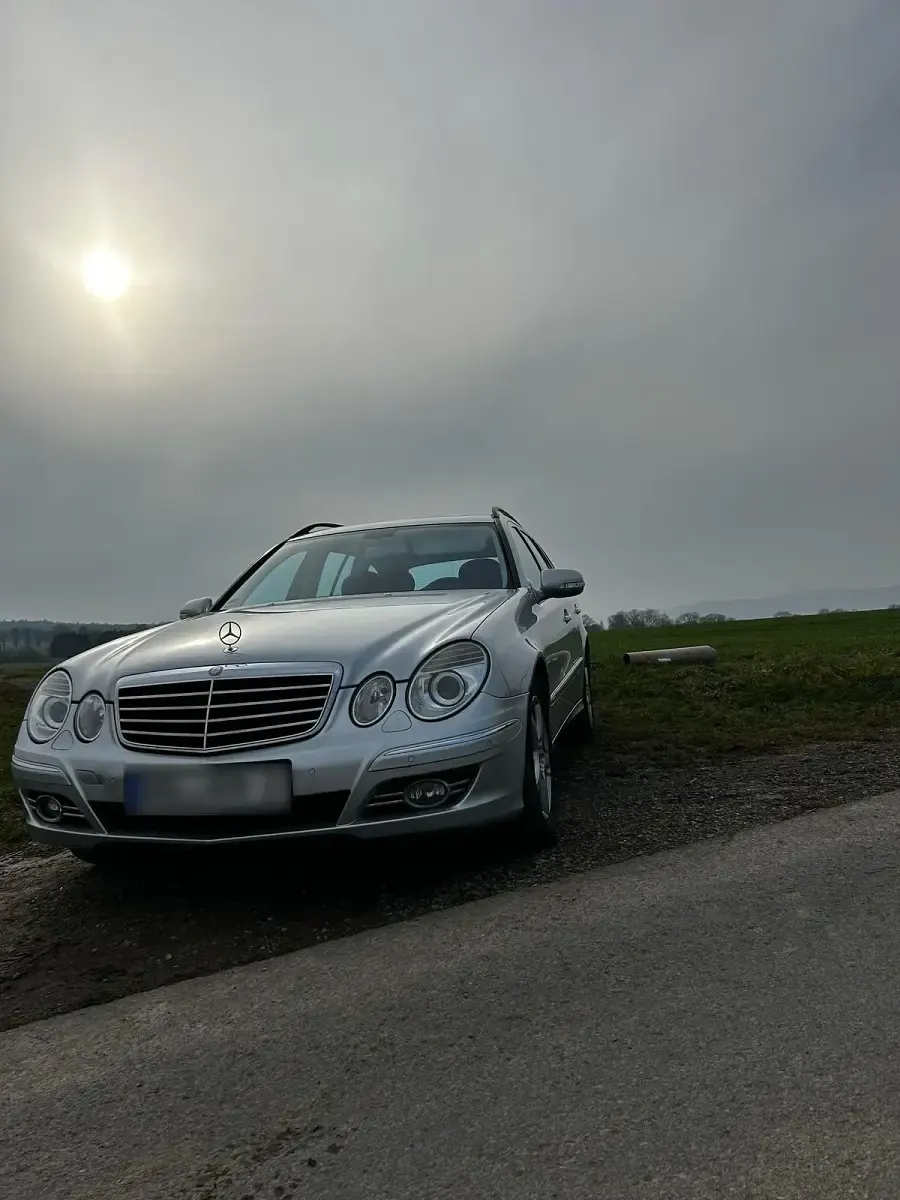Gebraucht Mercedes E320 224 PS (164 kW) 2008 Silber Kombi