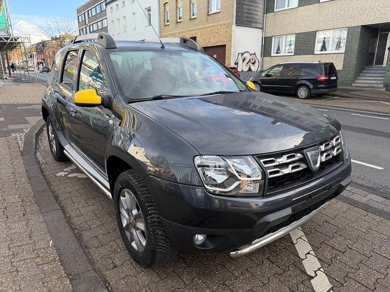 Gebraucht Dacia Duster Celebration 125 PS (91 kW) 2015 Schwarz SUV