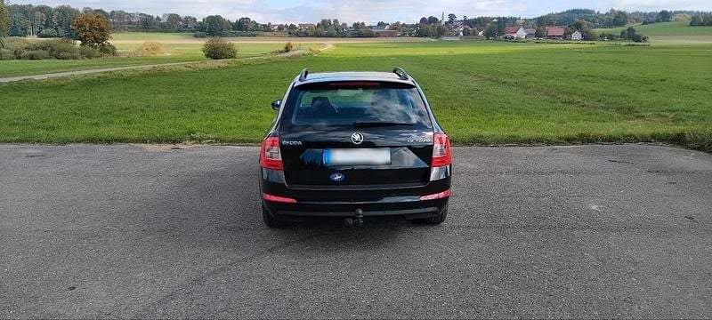 Gebraucht Skoda Octavia Active 150 PS (110 kW) 2016 Schwarz Kleinwagen