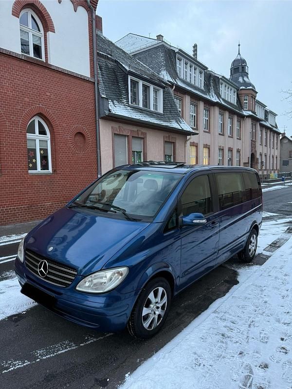 Blau Gebraucht 2006 Mercedes Viano Van / Kleinbus | 5.999 € (Superpreis) - Bild 1/4