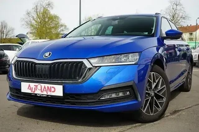 Gebraucht Skoda Octavia 150 PS (110 kW) 2022 Blau Kombi