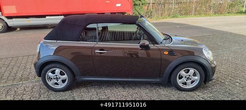 Gebraucht Mini Cooper Cabriolet 122 PS (89 kW) 2011 Braun Cabrio