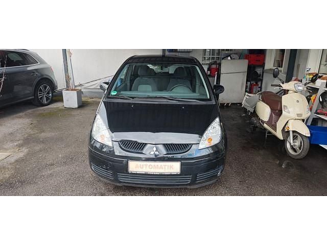 Gebraucht Mitsubishi Colt Invite 95 PS (69 kW) 2006 Deep black Kleinwagen