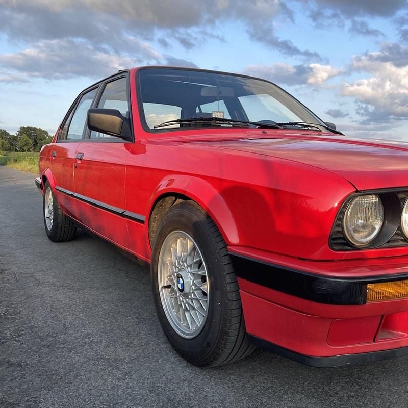 Gebraucht BMW 316 Shadowline 99 PS (72 kW) 1989 Rot Limousine